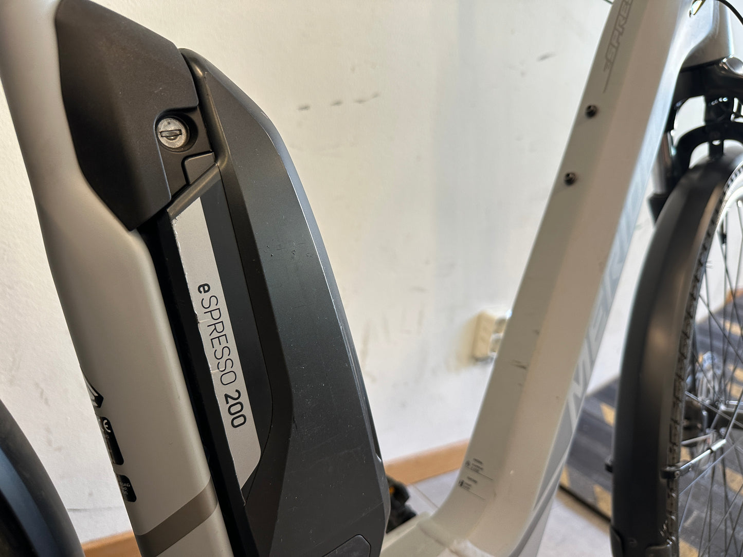 Merida Espresso 200 Elcykel – Bosch 400Wh + Ortlieb väskor